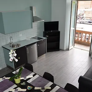 Un Caffe Sul Balcone 2 Apartamento